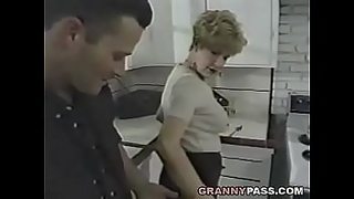 sex with real mom in kitchen