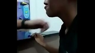 free milf seeker thumbs