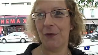 mom handjob pictures
